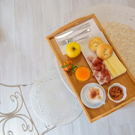 Nue Guest house 3*